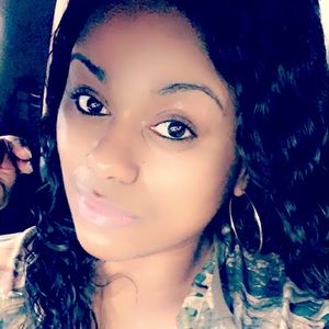 Meet your Posher, Kimberly